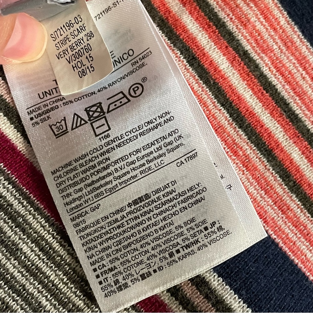 Gap extra large knit striped scarf / wrap - Picture 6 of 7